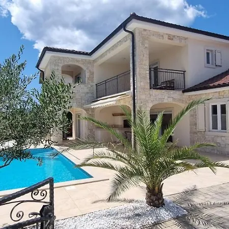 Villa Martina Pinezici  Exterior photo