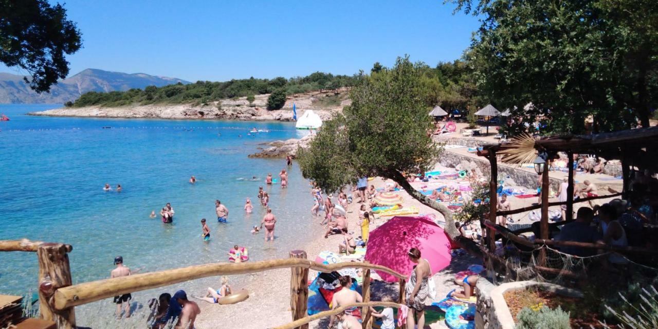 Martina * Pinezici (Krk)
